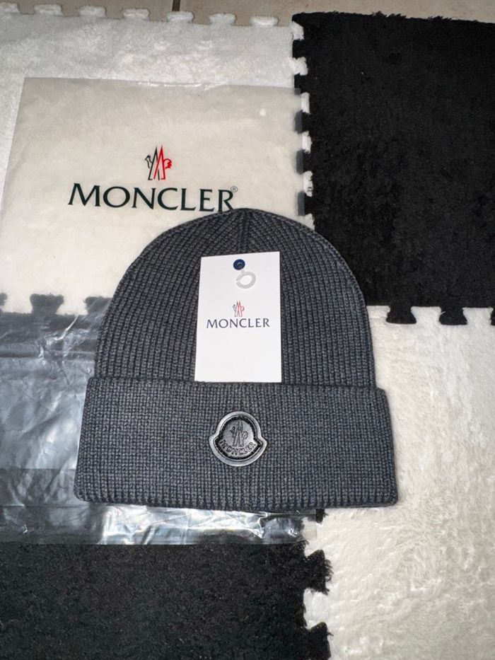 Bonnet Moncler - photo numéro 3