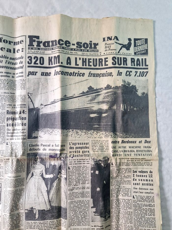 Ancien journal France-soir du 2 novembre 1955 - photo numéro 9