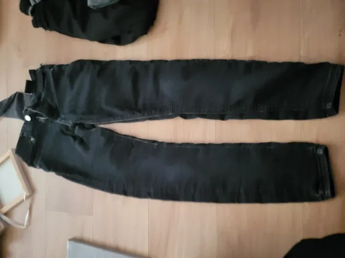 Lot 11 pantalons femme - photo numéro 3