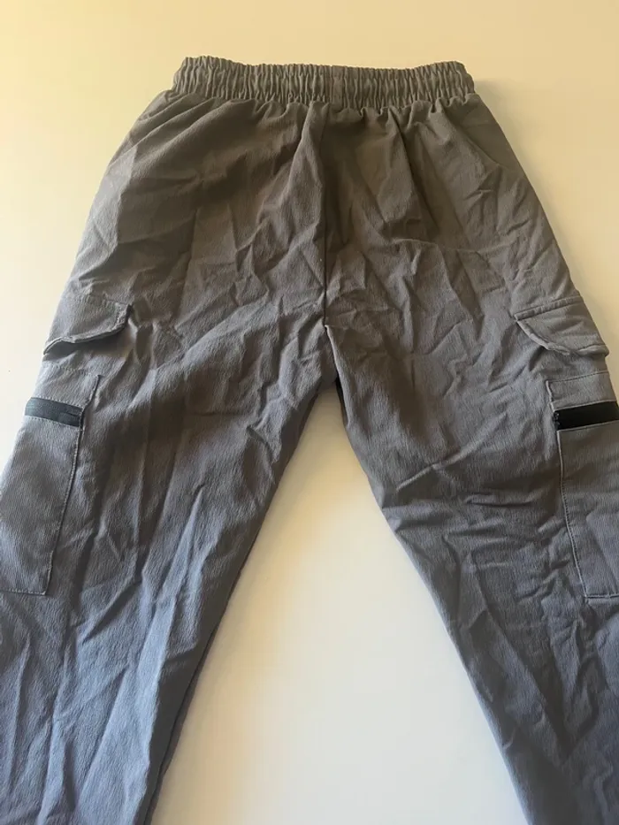 Cargo gris foncé - taille 12 ans - photo numéro 6