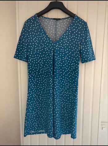 Robe bleu à pois