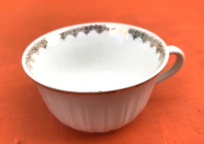 Tasse / Soucoupe à café ancienne Véritable Porcelaine de Luxe Royal ADP France - photo numéro 6