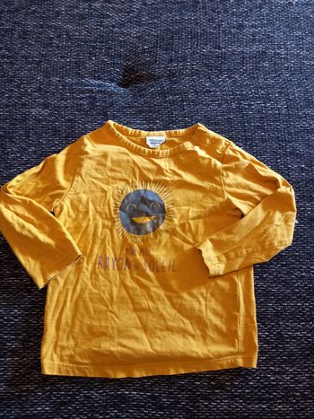 Haut 3 ans tape a l'oeil