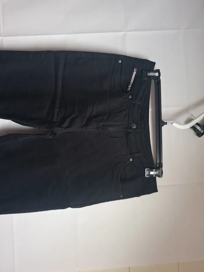 Jean taille 42 - photo numéro 2