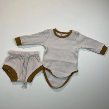 Ensemble gamin gamine 3-6 mois  body + bloomer