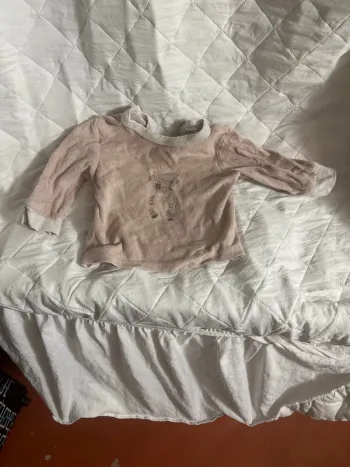 Pull ou pull de pyjama taille 12mois