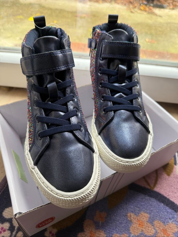 Magnifiques baskets montantes à paillettes neuves avec étiquette pointure 35 - photo numéro 2
