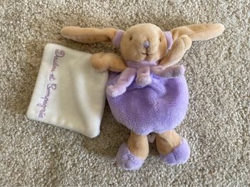 Doudou boule lapin avec mouchoir Doudou et Compagnie 🌻