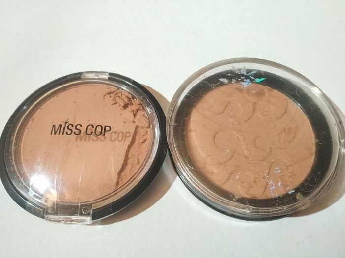 Lot de 2 fonds de teints compacts