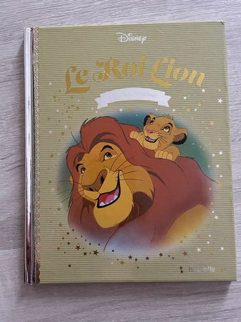 Livre le roi lion édition platine 