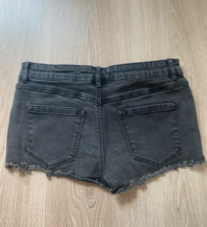 Short en jean noir pimkie - photo numéro 2