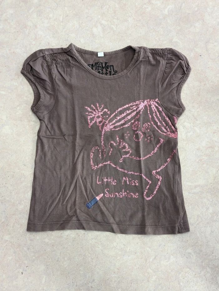 Tee shirts