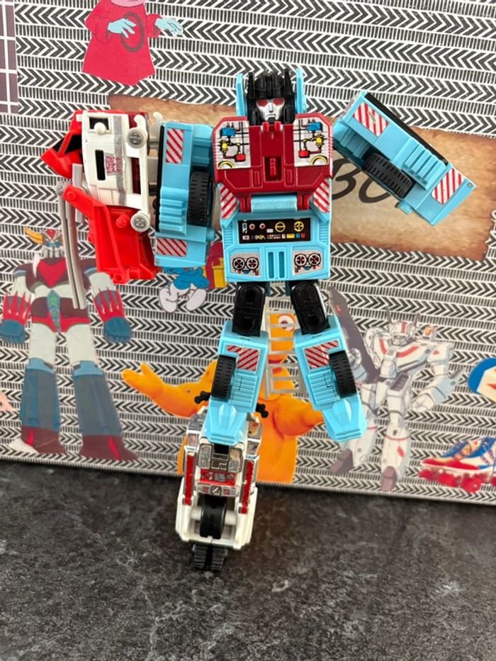 Transformers G1 protectobots defensor