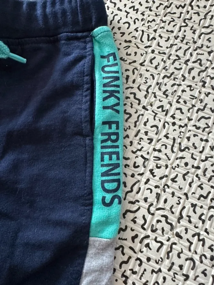 Pantalon molleton 12 mois - photo numéro 2