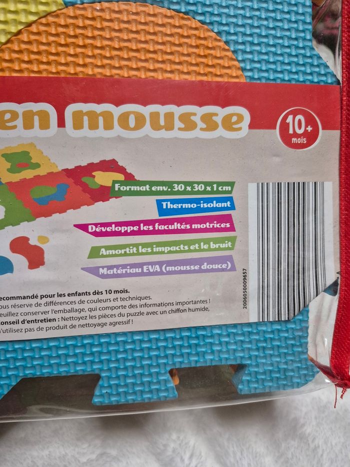 Lot 9 dalles puzzle en mousse multifonctions - photo numéro 2