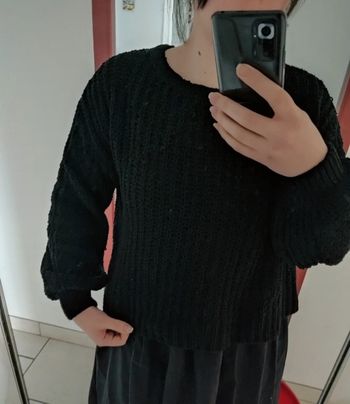 Pull noir manches larges