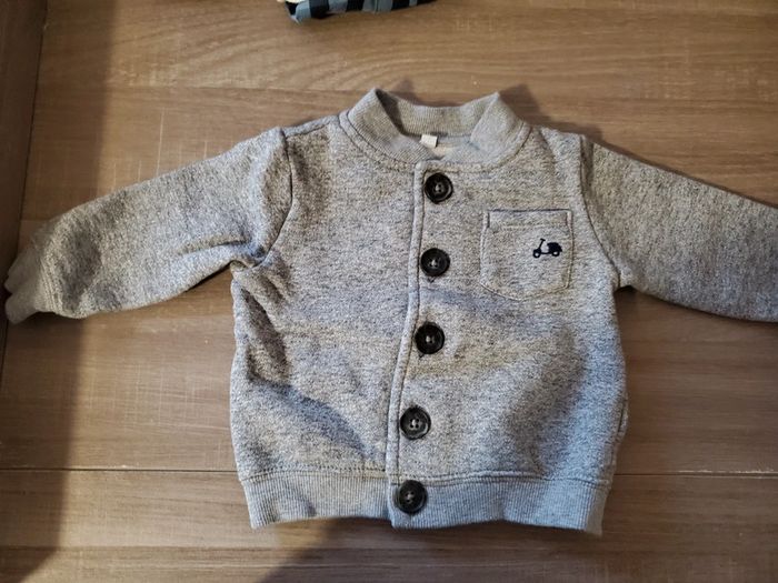 Lot de 2 gilets bébé garçon 6 mois