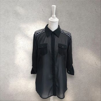 Chemise fluide noir transparente avec broderies taille L