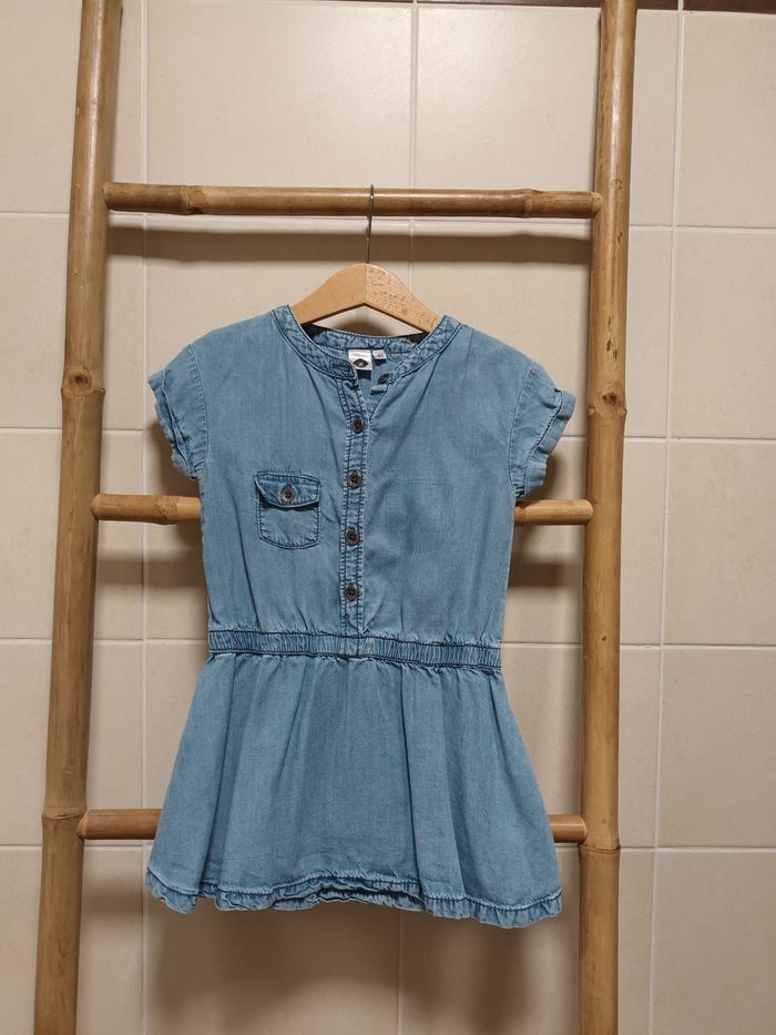 Jolie robe en jean fluide Z 3 ans