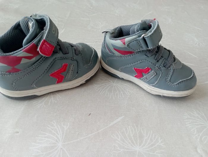 Basket grise montante scratch Creeks taille 19 10€ - photo numéro 2