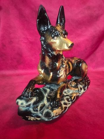 Chien design en plâtre hauteur 35 cm