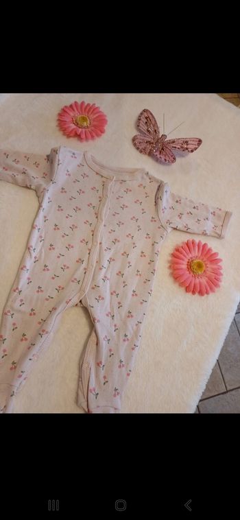 Pyjama bébé taille 1 mois