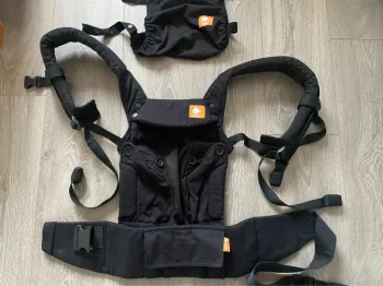 Portage préformé prefo de la marque Tula modèle Explore mesh coadt coloris Urbanista