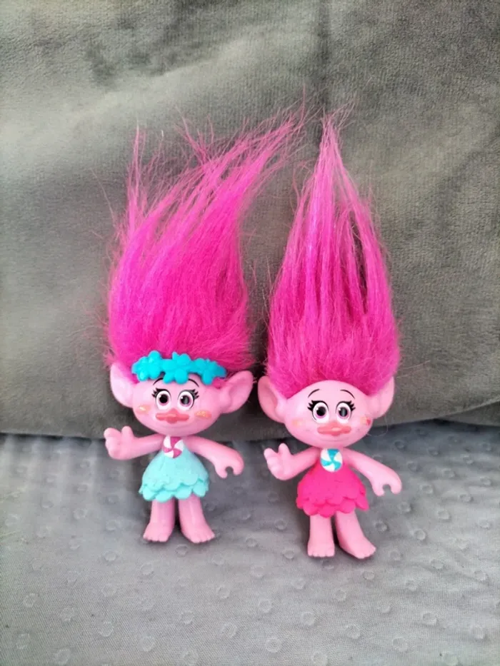 Lot figurines trolls 2015