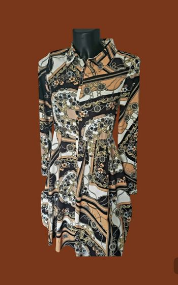 Robe chemise cintrée à la taille