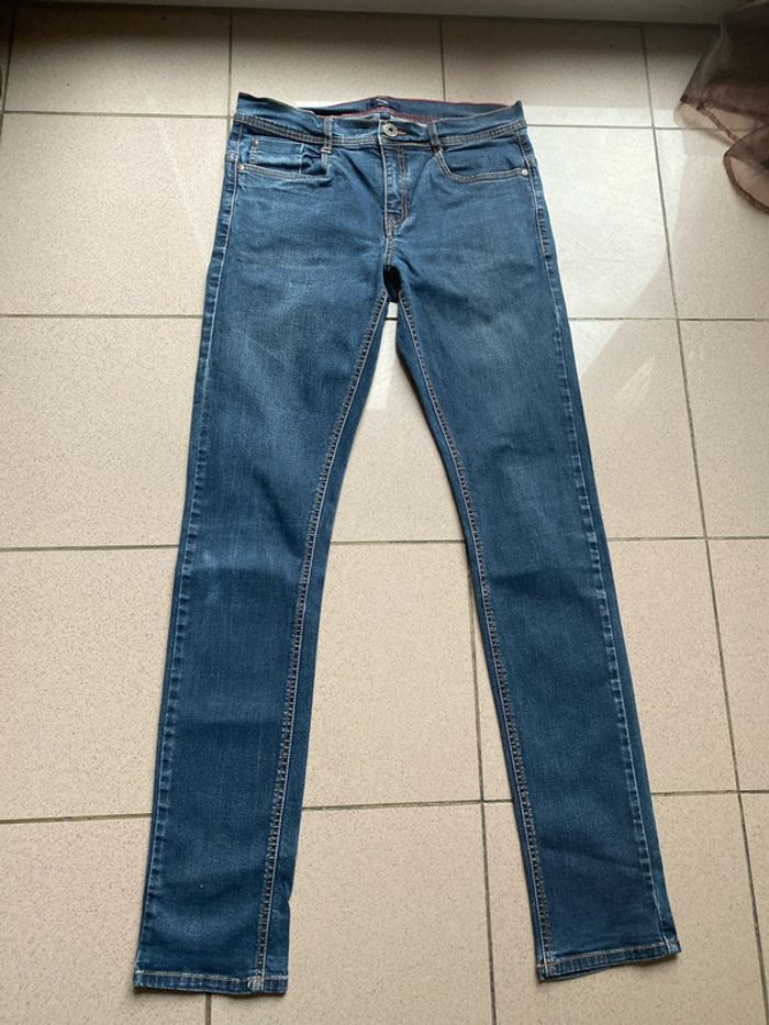 Pantalon, jean Skinny, taille M marque Kiabi