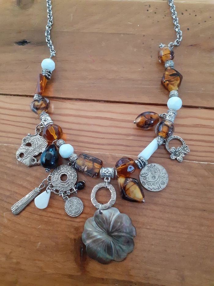 Collier - photo numéro 3