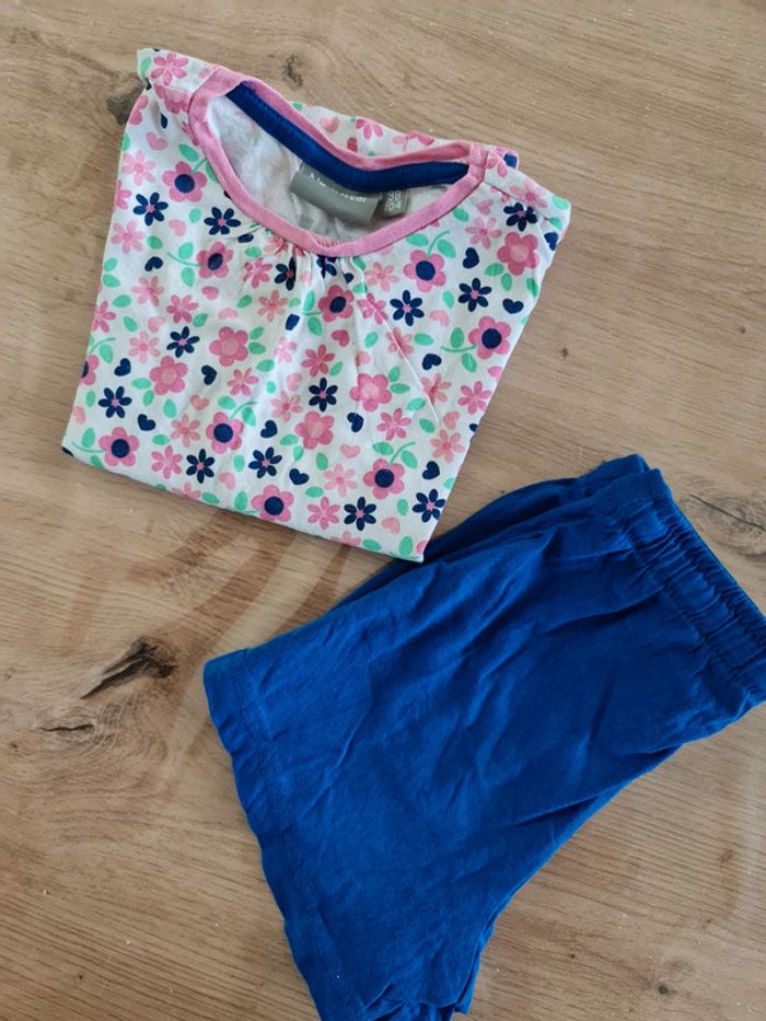 Pyjashort 3/4 ans - photo numéro 2