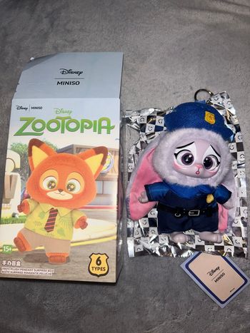 Peluche porte clefs style labubu zootopia Disney