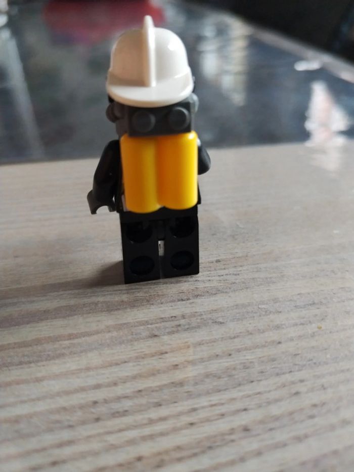Lego minifig femme pompier cty0638 - photo numéro 3