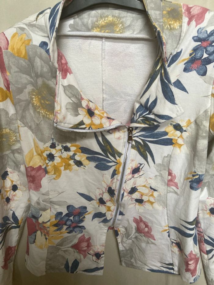 Veste fleurie - photo numéro 2