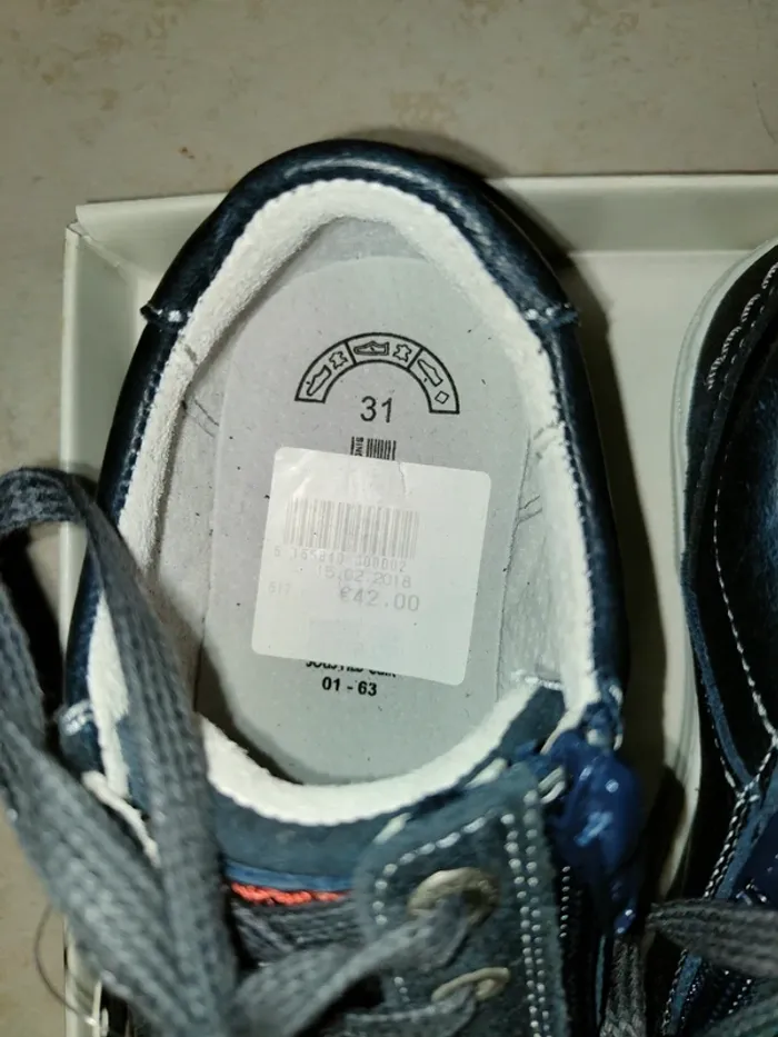 Chaussures garçon neuves bleues The force pointure 31 cuir - photo numéro 5