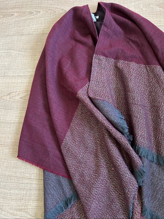 Poncho bordeaux et doré les Petites Bombes taille unique jamais porté - photo numéro 8