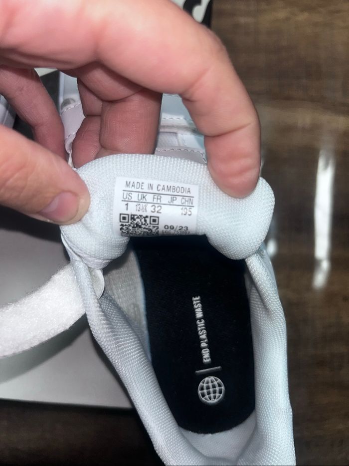 Baskets adidas neuf - photo numéro 5