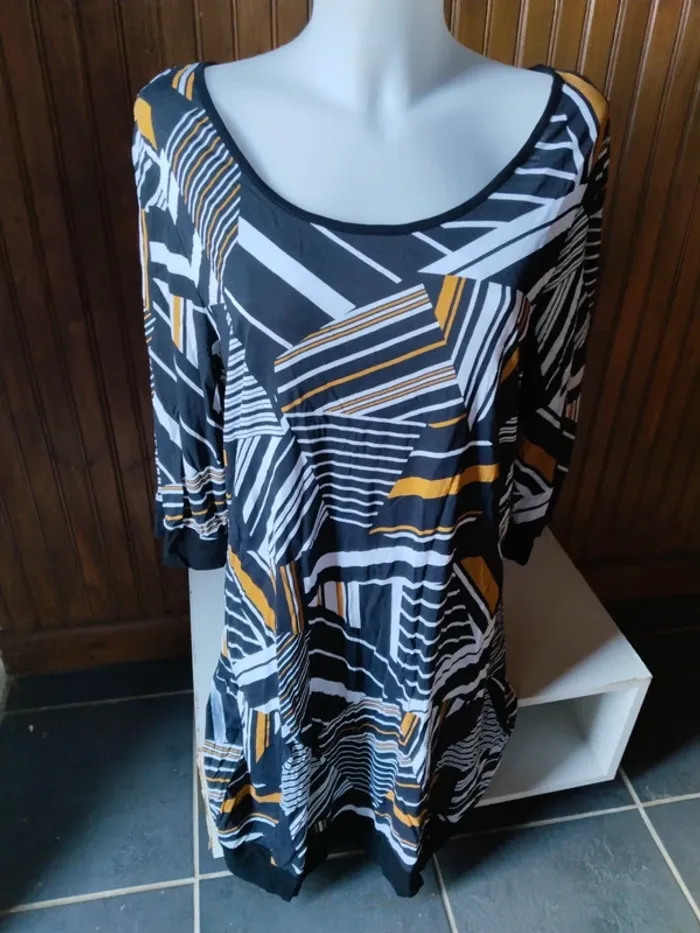 Jolie robe femme de marque Blancheporte taille 50 - photo numéro 2