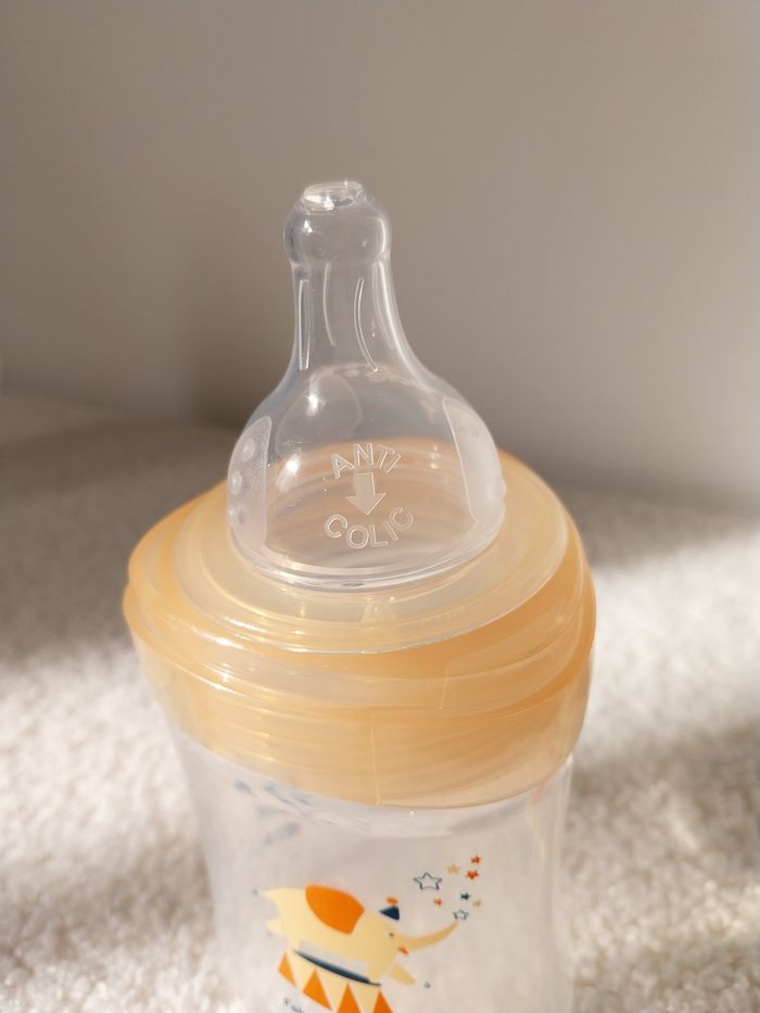 Lot biberon et taille d'apprentissage - photo numéro 7