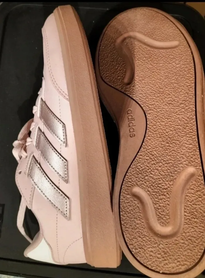 Baskets Adidas originales roses avec bandes lilas - photo numéro 5