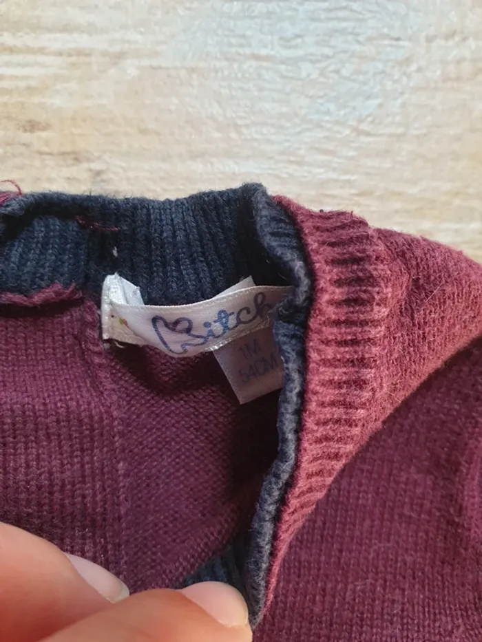 Pull col V 1 mois - photo numéro 3