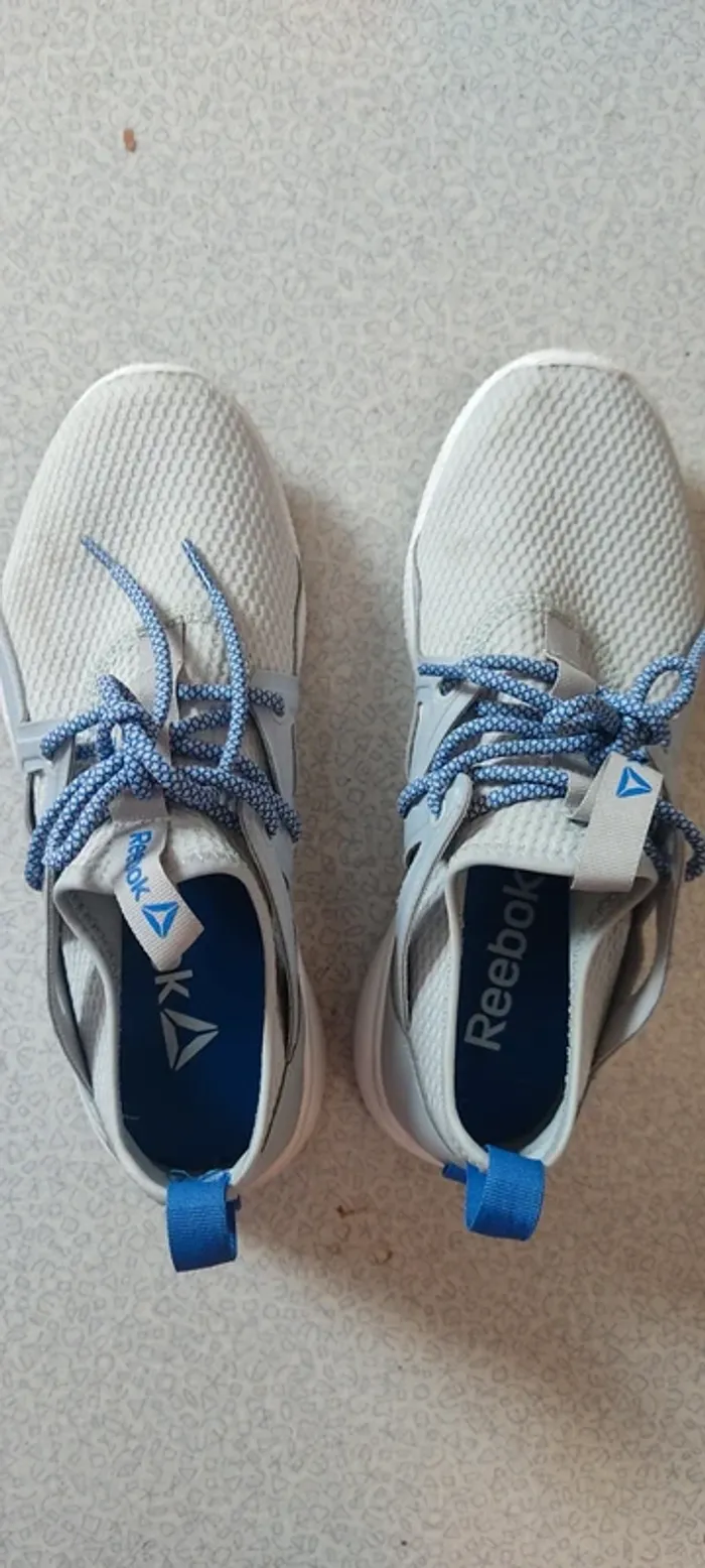 Reebok basket basses taille 37,5
