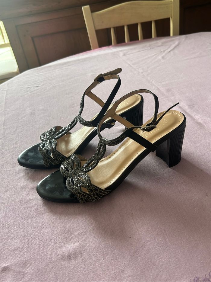 Sandales noires taille 40 à strass - photo numéro 5
