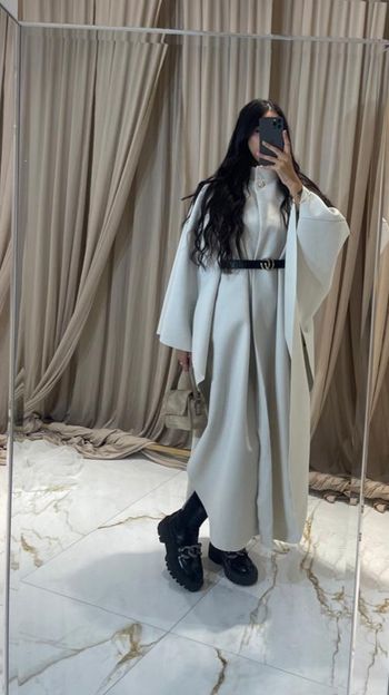 Magnifique cape longue très tendance neuve avec étiquette 🏷 