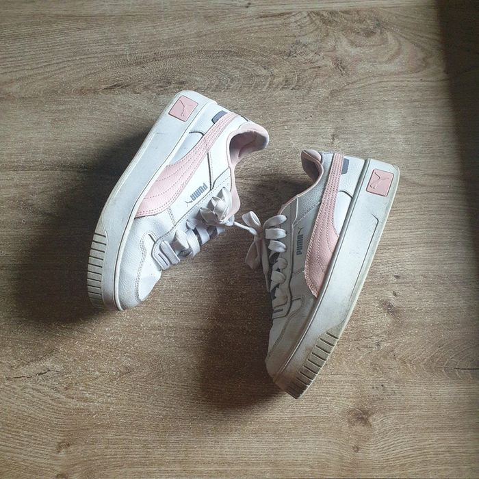 💜 Baskets Puma
Carina Blanc & Rose
Pointure 38 #emyfleury_pointure38femme - photo numéro 10