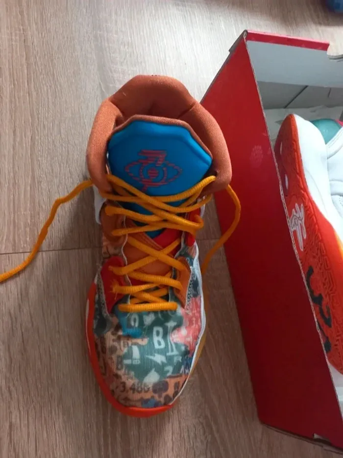 Baskets collection Nike Kyrie 8 taille 42 - photo numéro 3