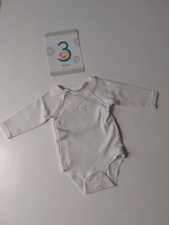 Lot de 3 bodies bébé Taille 3 mois Kiabi - photo numéro 3