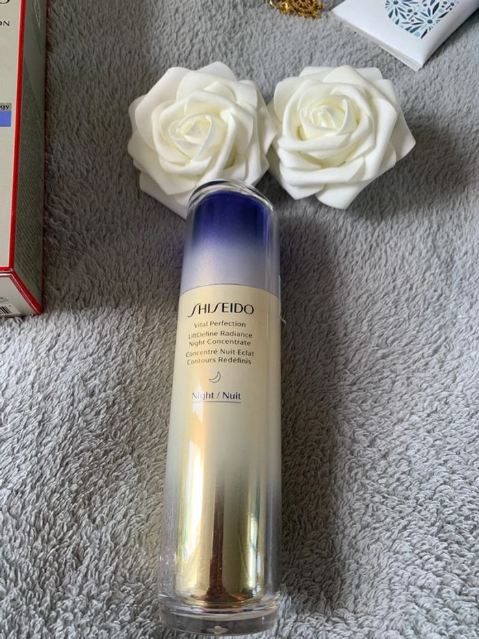 Concentré nuit éclat Shiseido Vital Perfection - photo numéro 3