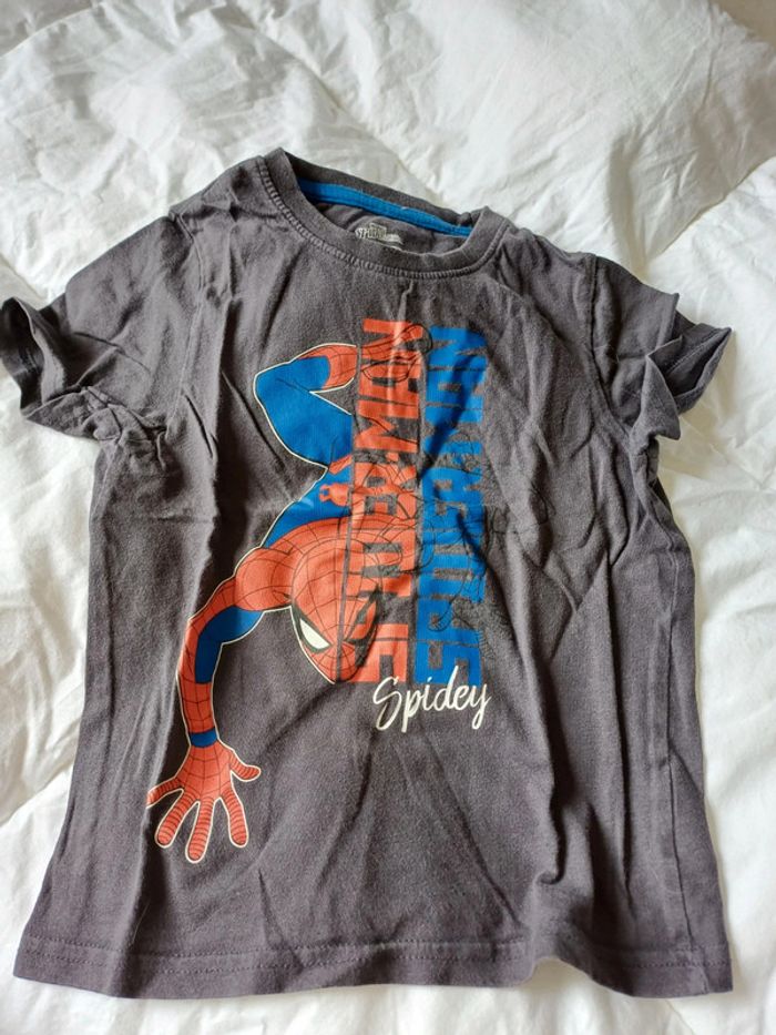 Lot 4 t-shirts 3 ans spiderman - photo numéro 6